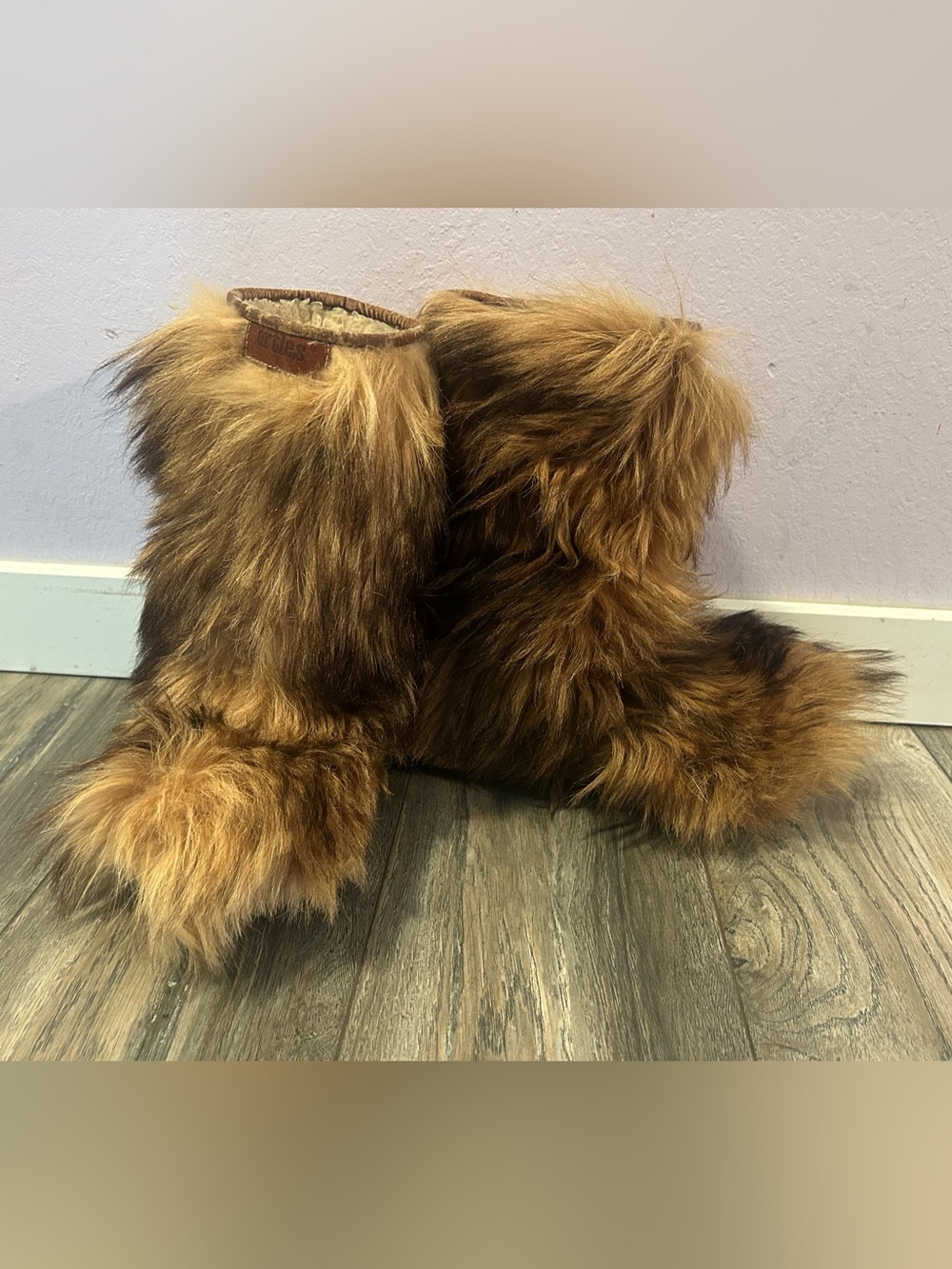 Ortles Brown Goat Fur Boots Vintage Italian Yeti Apres SkiBoho size 8-8.5 Nice